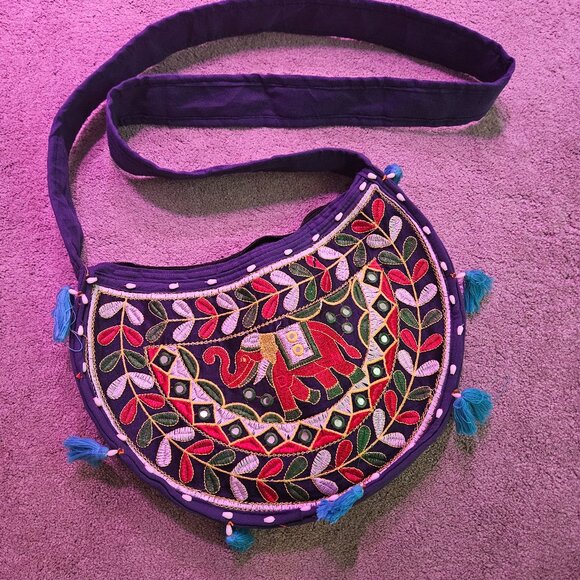 Boho Elephant Tassle Purse - Picture 1 of 3